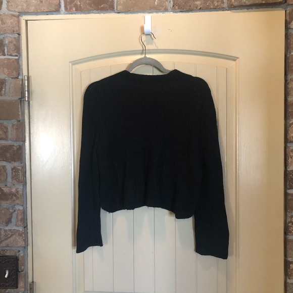 American Apparel Cropped Sweater - Picture 6 of 9